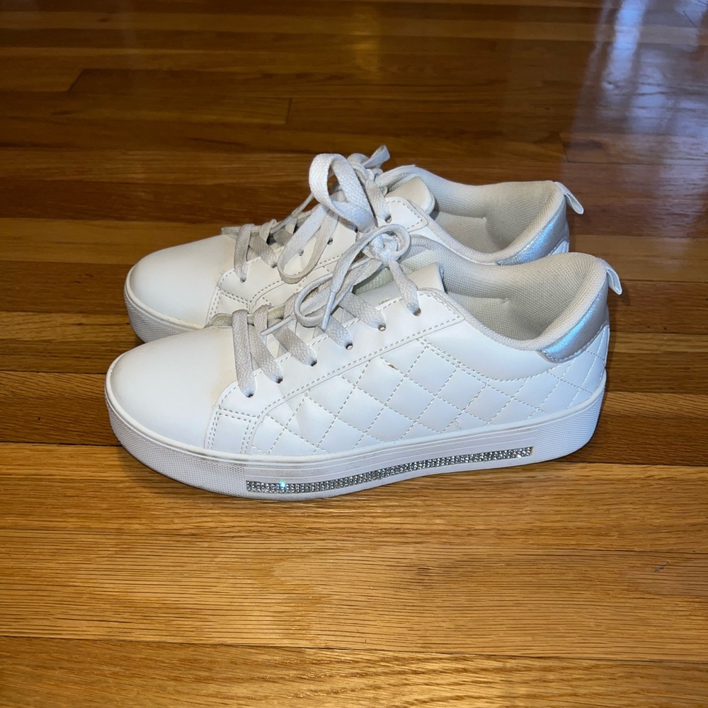 Worn once Primark Rhinestone Strip sneaker size 7